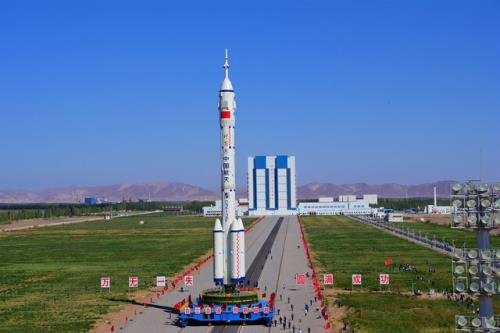چین در شرف پرتاب ماموریت شنژو-۱۴