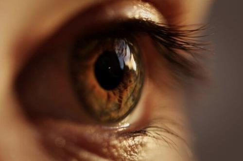 تشخیص بیماری از روی اشک چشم