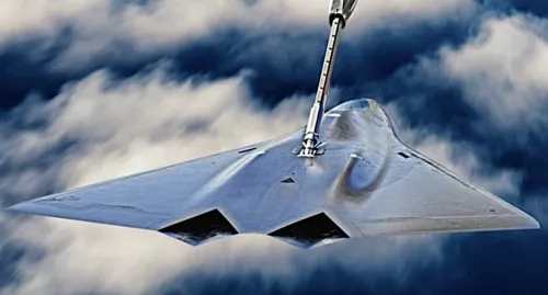 جنگنده F-47 آمریکا به پرواز نزدیک می شود